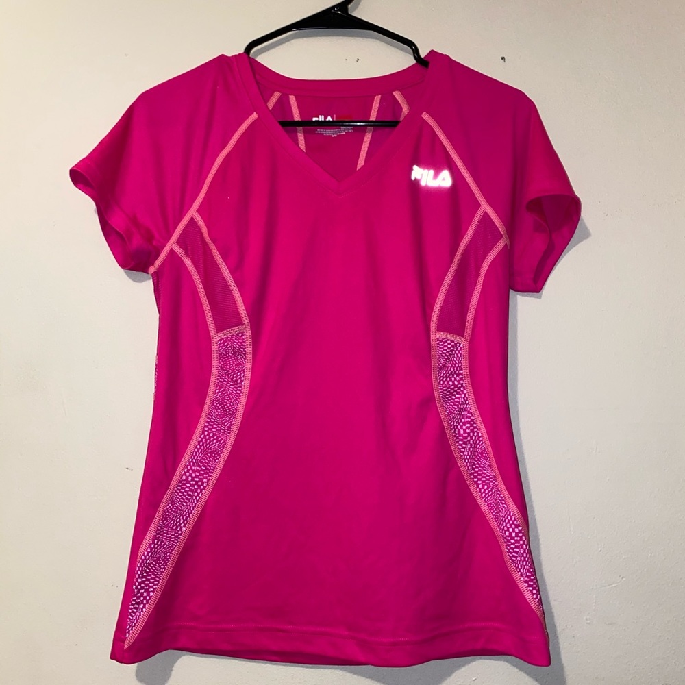 workout shirt